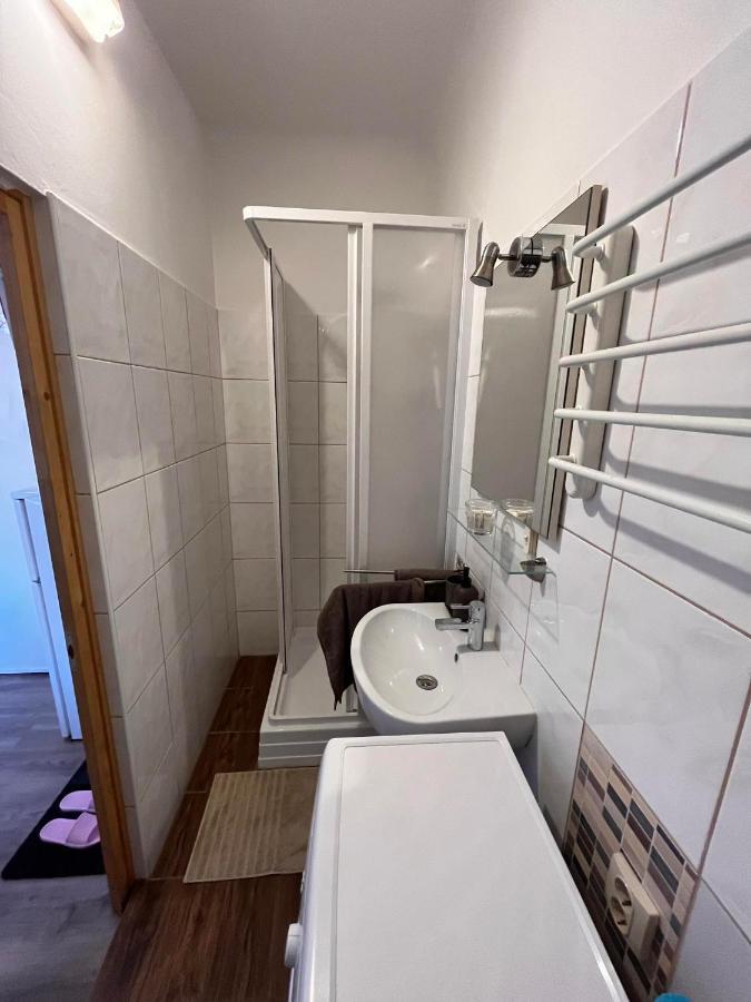 Varfal-Lak Apartman Sopron Exterior foto