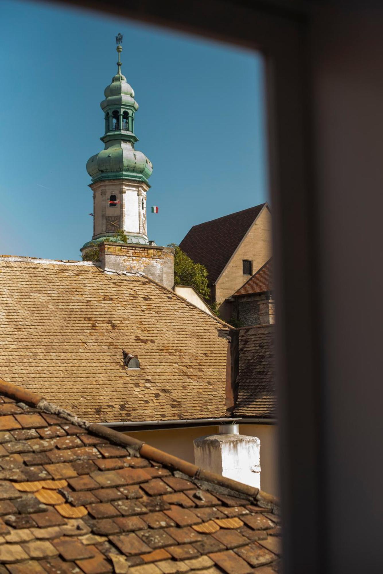 Varfal-Lak Apartman Sopron Exterior foto